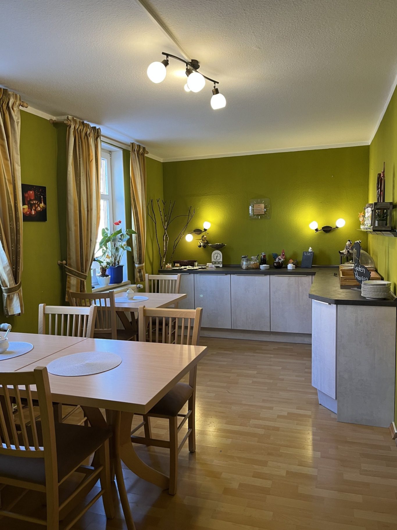 Frühstücksraum „Kleine Stube”